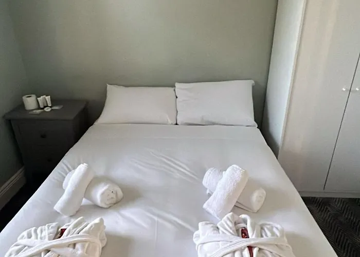 Prázdninový dům Entire With Hot Tub Rosslare Harbour